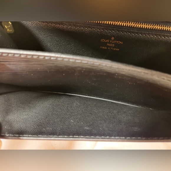 Louis Vuitton Monceau crossbody epi black gold hardware - Picture 11 of 16